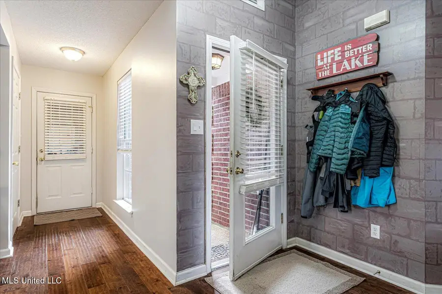 4978 Graham Lake Drive, Olive Branch, MS 38654 - Image #2