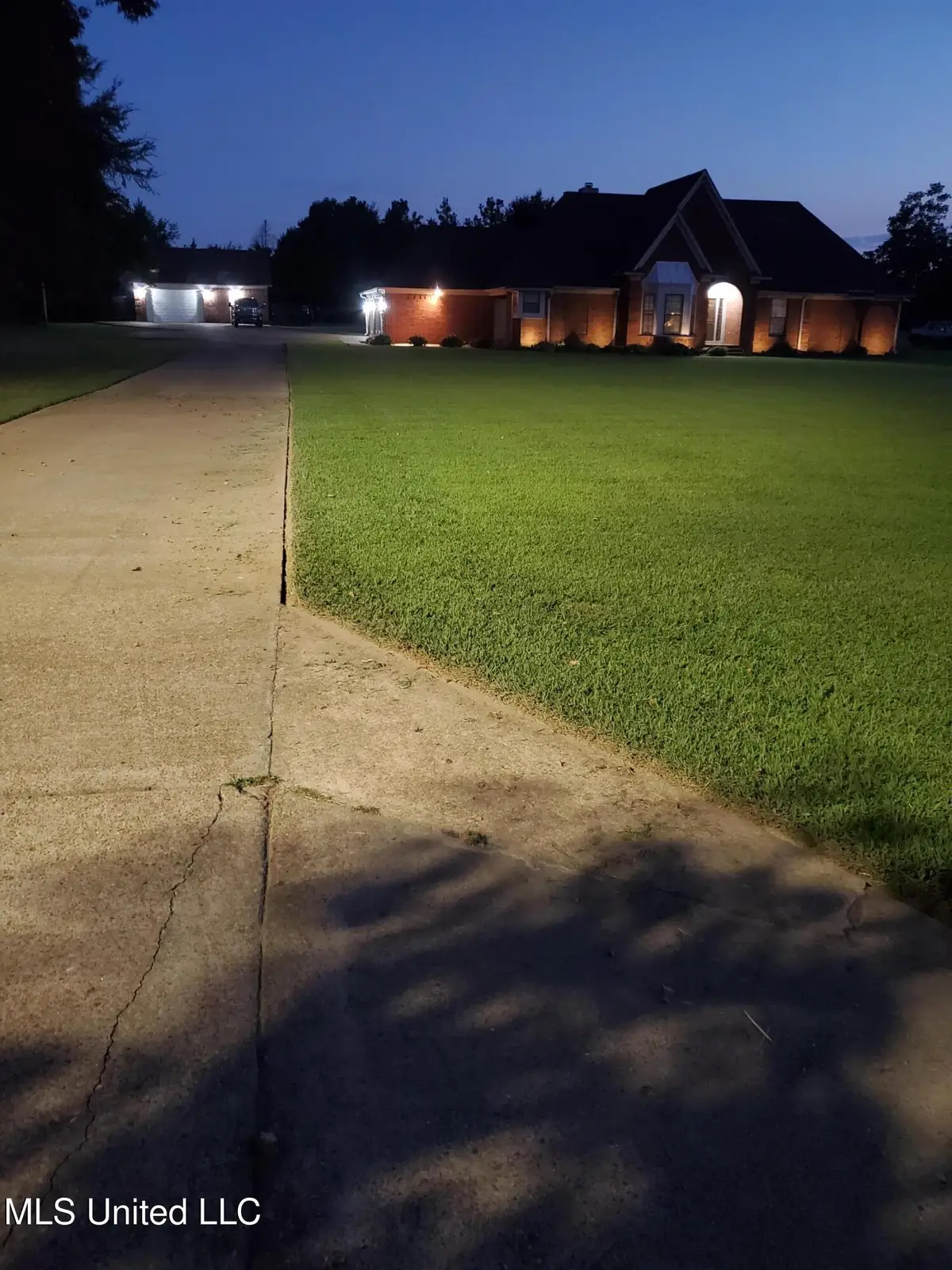 3225 Threatt Drive, Olive Branch, MS 38654 - Image #1