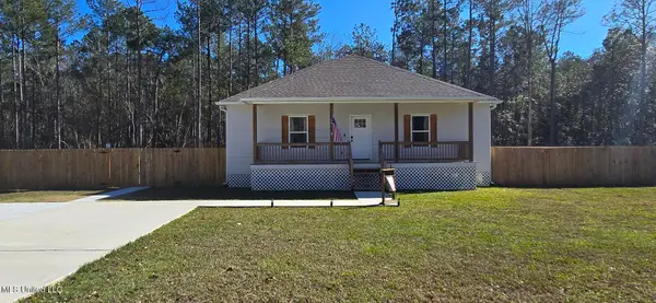 1715 E Lakeshore Drive, Carriere, MS 39426