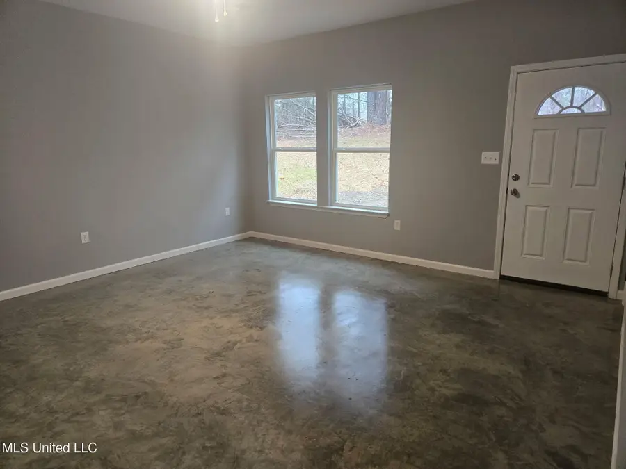 460 Magnolia Circle, Sarah, MS 38665 - #2