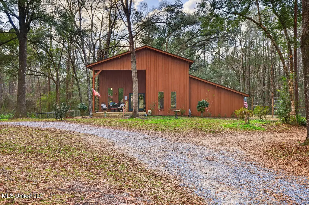 188 Devaughn Road, Lucedale, MS 39452 - Image #1