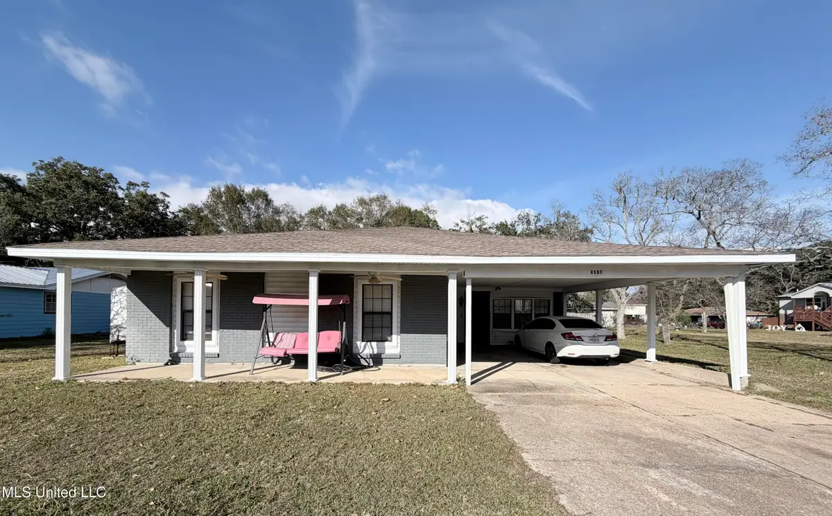 4507 Navaho Avenue, Pascagoula, MS 39581 - Image #1