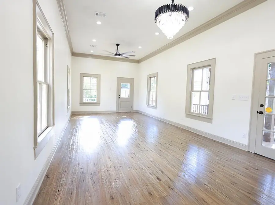 425 S Broadway Street, McComb, MS 39648 - Image #2