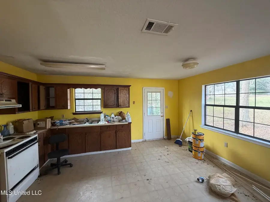 1129 W 6th Street, Prentiss, MS 39474 - Image #3