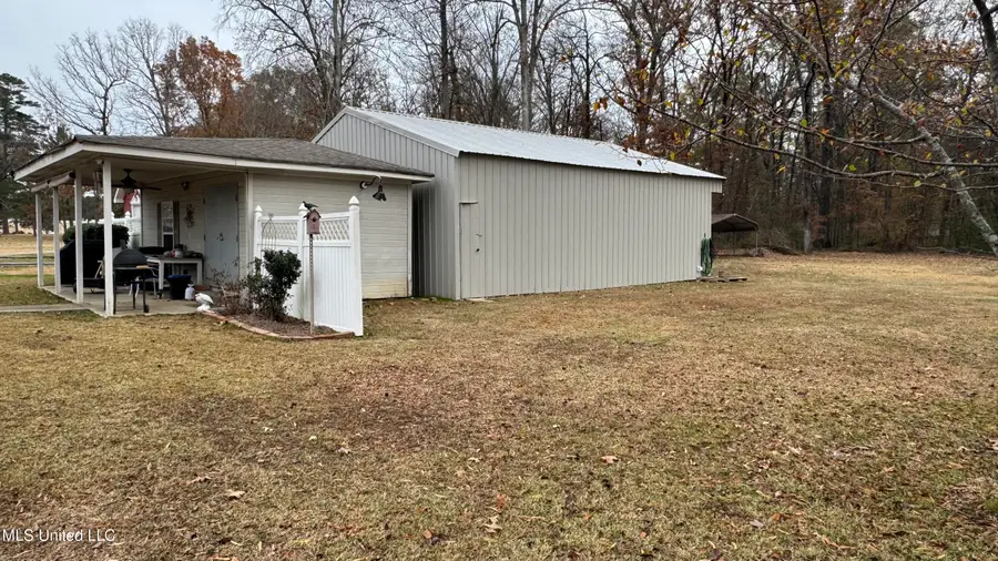 642 N Woodland Drive, Forest, MS 39074 - Image #3