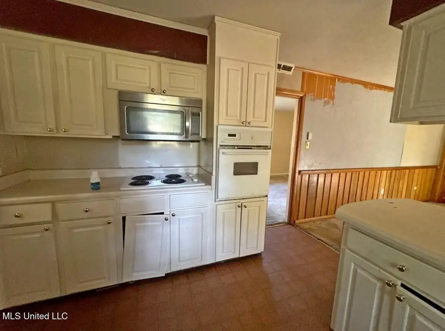 1237 Springdale Drive, Jackson, MS 39211 - Image #3