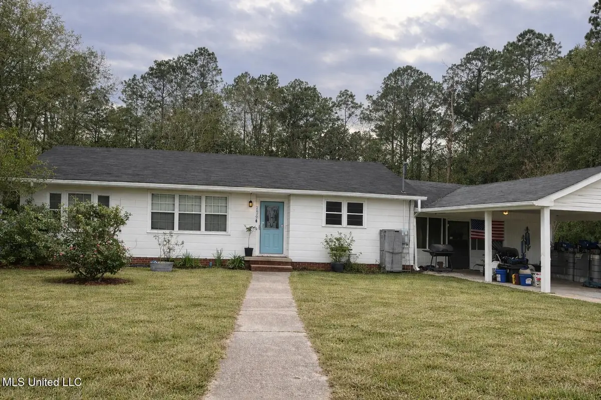 2212 E Canal Street, Picayune, MS 39466 - Image #1