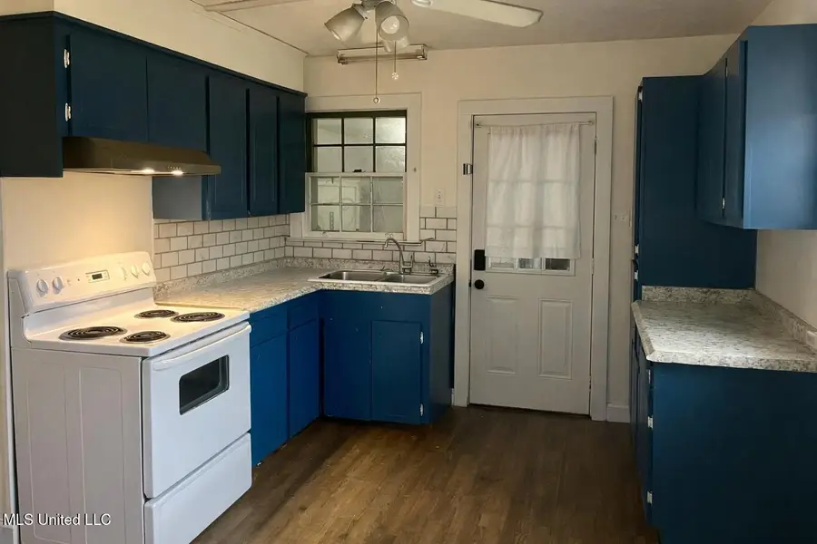 2212 E Canal Street, Picayune, MS 39466 - Image #3