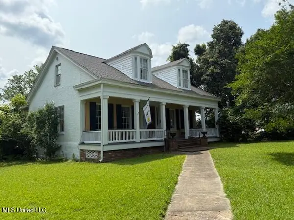 657 S Canal Street, Natchez, MS 39120