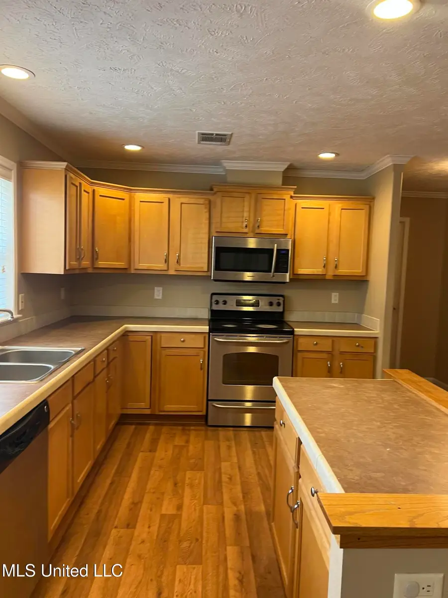 111 Cherokee Drive, Florence, MS 39073 - Image #3