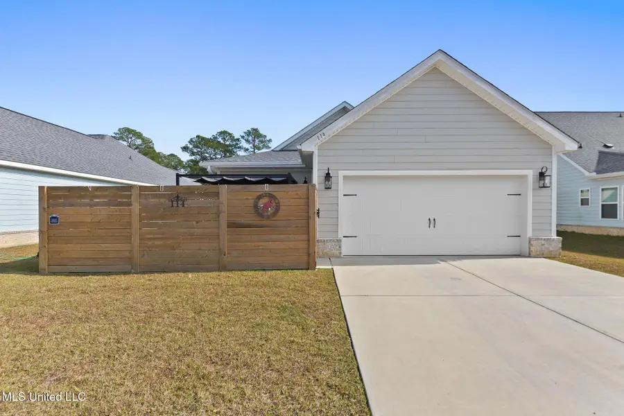 114 Everly Circle, Ocean Springs, MS 39564 - Image #3