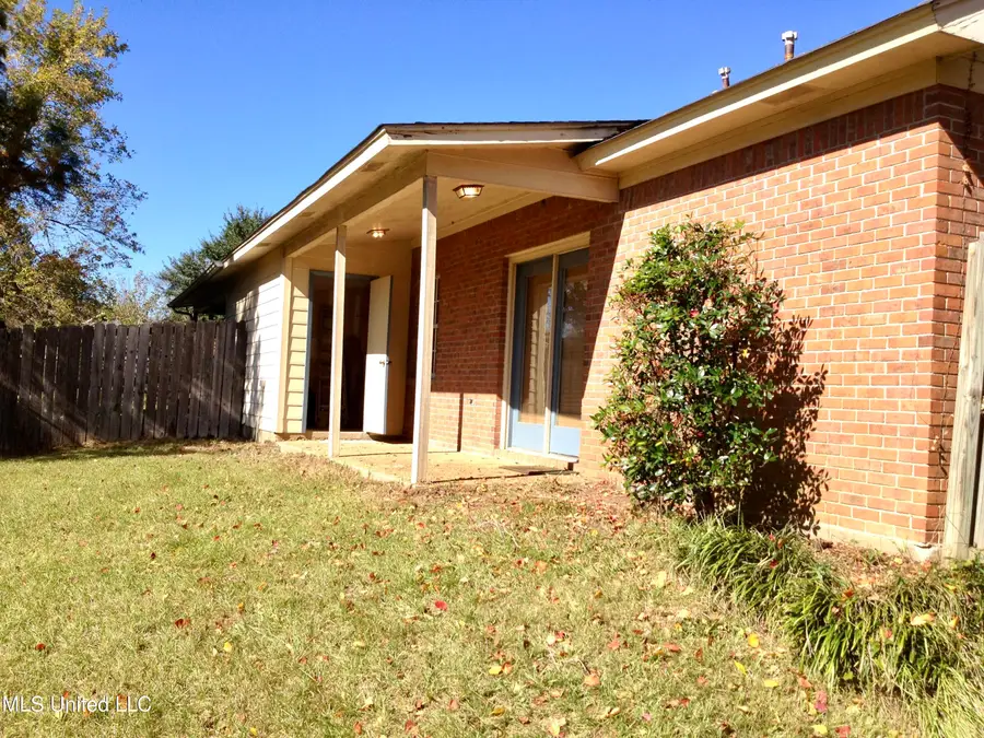 43 Meadowoods Terrace, Jackson, MS 39211 - Image #2