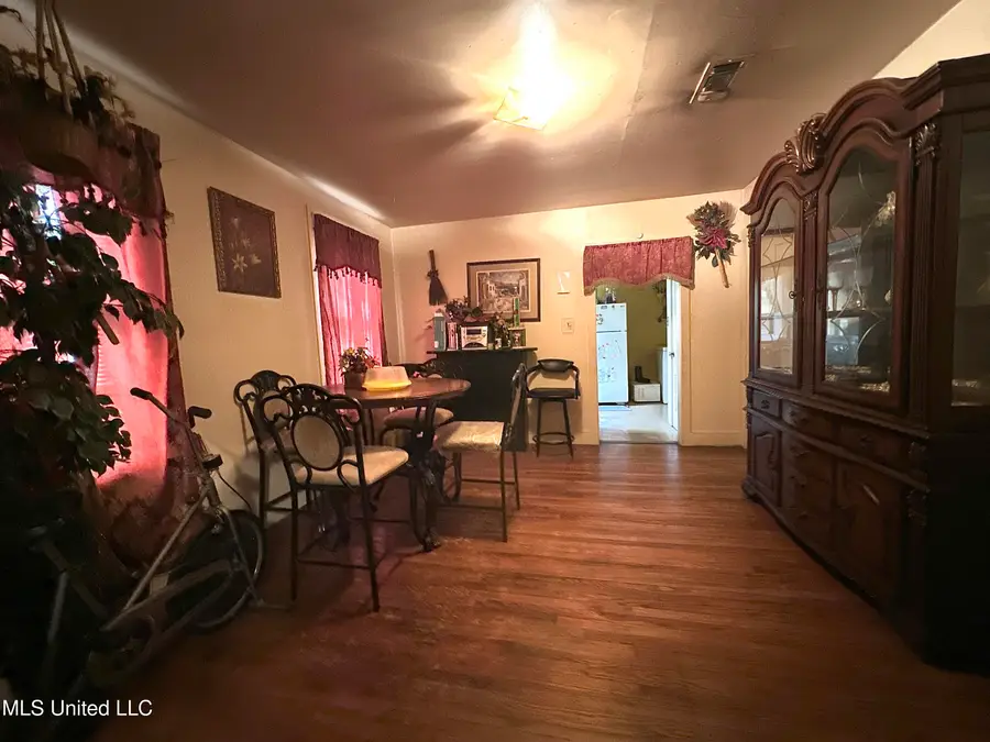 707 Earl Street, McComb, MS 39648 - Image #3