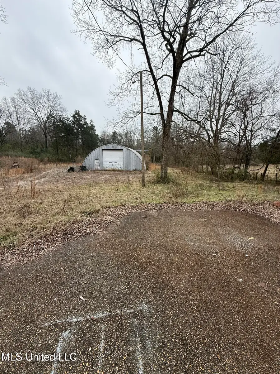 315 W Elder Avenue, Holly Springs, MS 38635 - Image #2