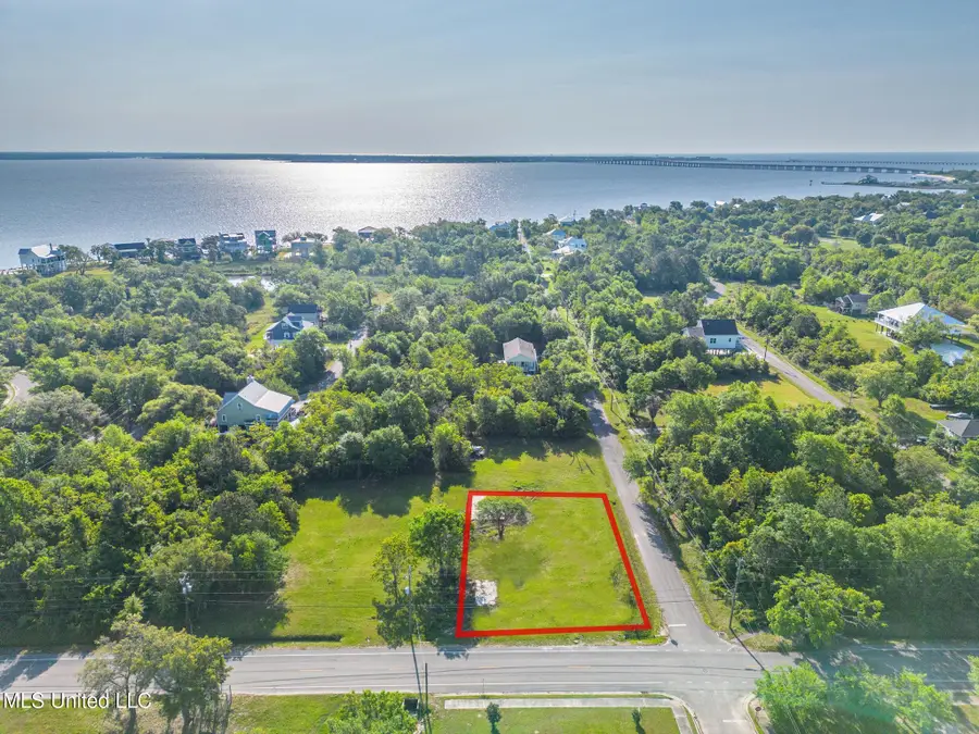 1403 Dunbar Avenue, Bay Saint Louis, MS 39520 - Image #2