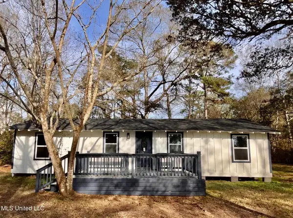 10032 Johns Bayou Road, Vancleave, MS 39565