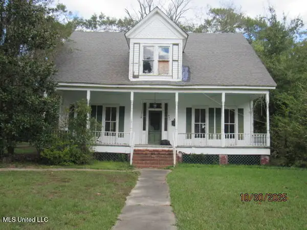 402 W Georgetown Street, Crystal Springs, MS 39059