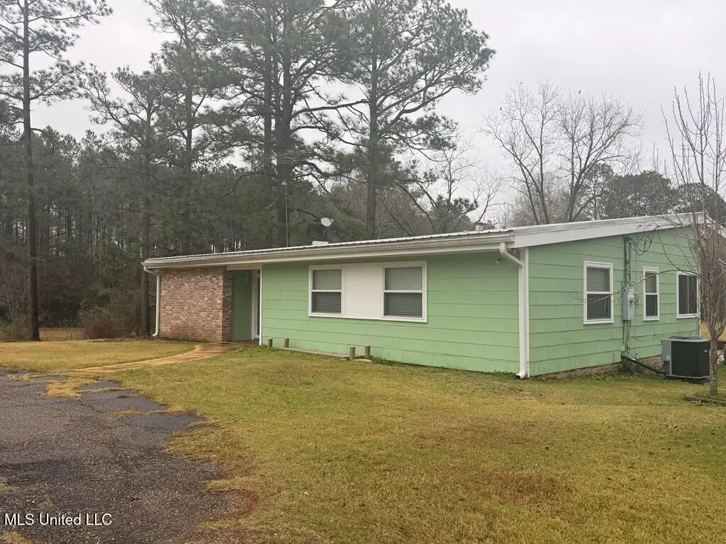 10452 Highway 11, Poplarville, MS 39470 - Image #1