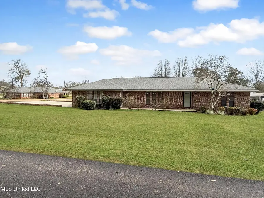904 Pine Drive, Tylertown, MS 39667 - Image #2