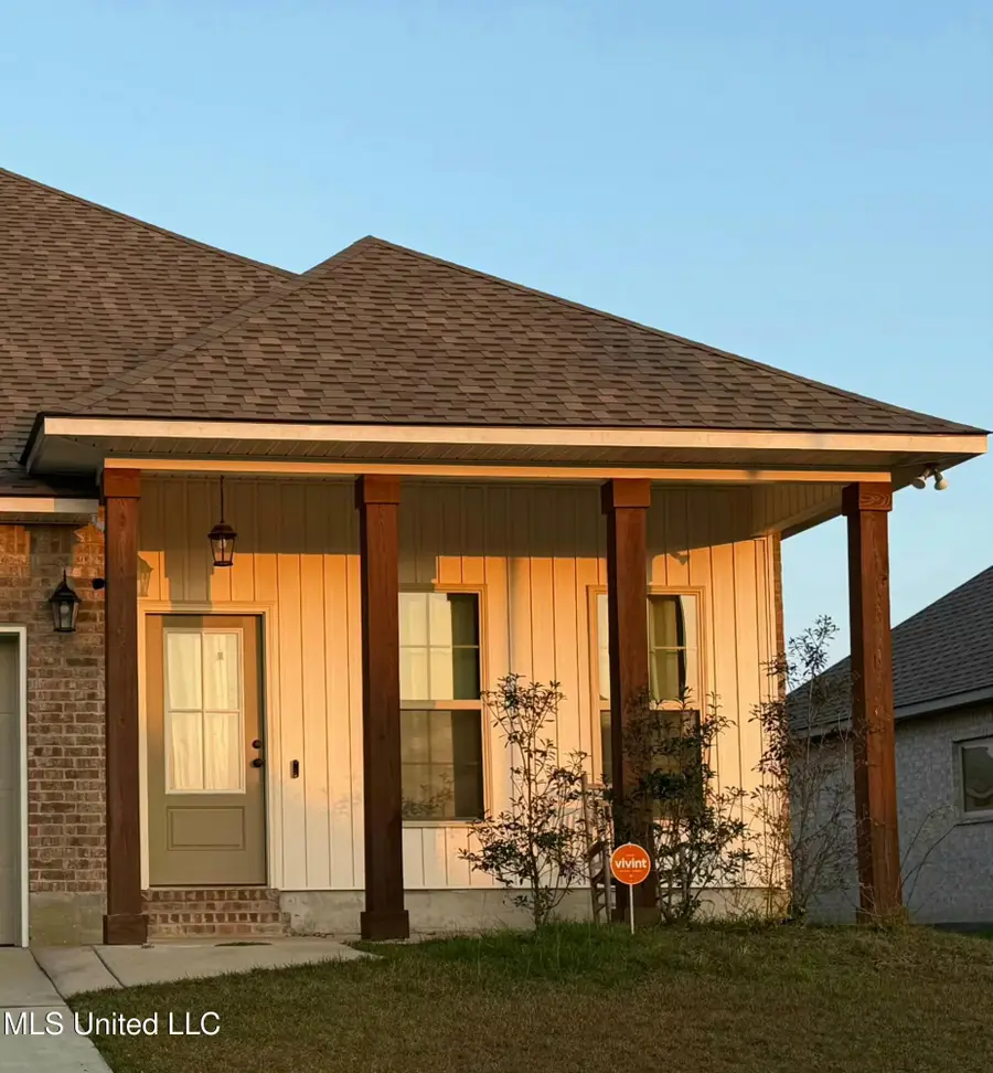 11416 Crystal Lake Drive, Gulfport, MS 39503 - Image #2