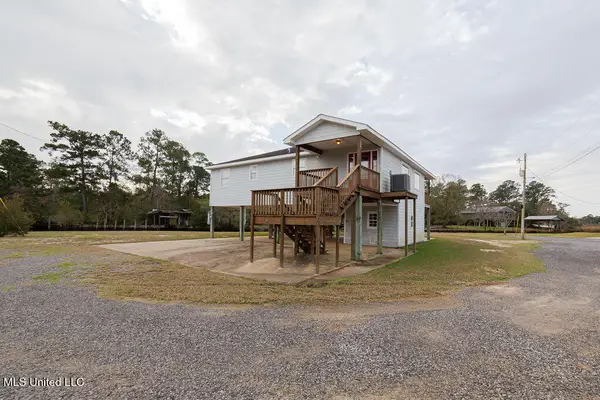 16033 Dennies Drive, Pearlington, MS 39572