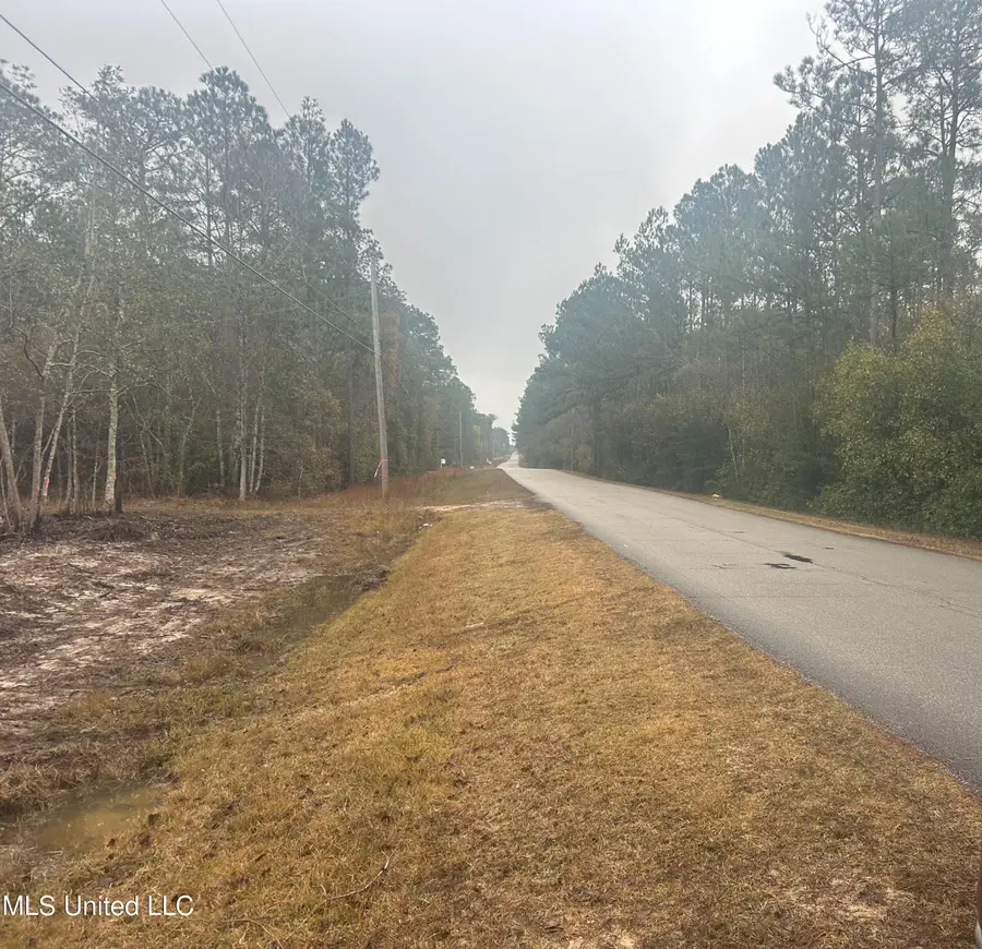 7105 Crazy Horse Drive, Kiln, MS 39556 - Image #3