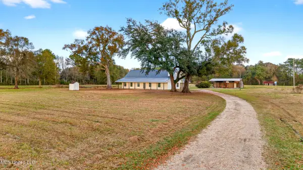 76 Otis Stewart Road, Picayune, MS 39466