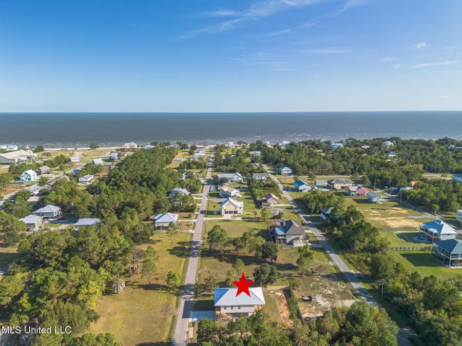 233 Farrar Lane, Waveland, MS 39576 - Image #3