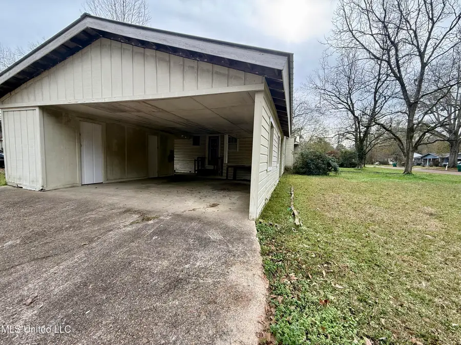 108 Lucas Street, Brookhaven, MS 39601 - Image #3