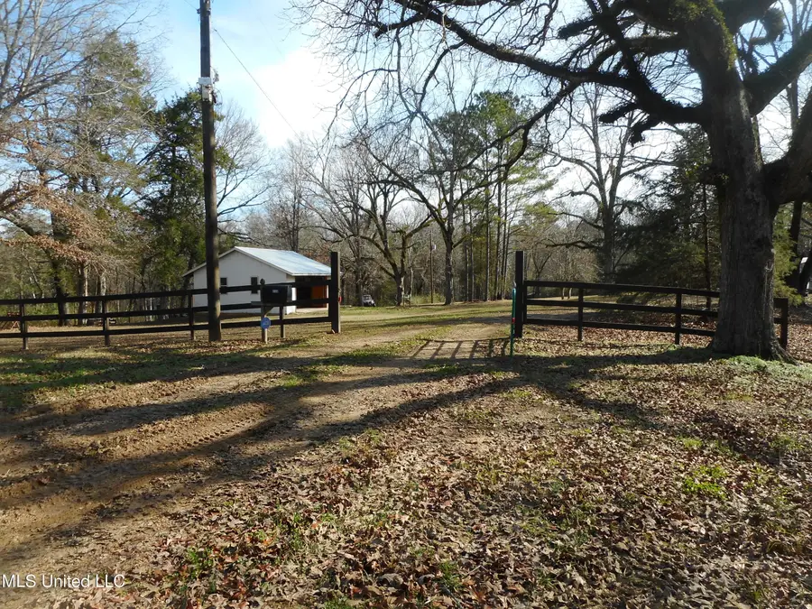 593 Rocky Hill Road, Pickens, MS 39146 - Image #3