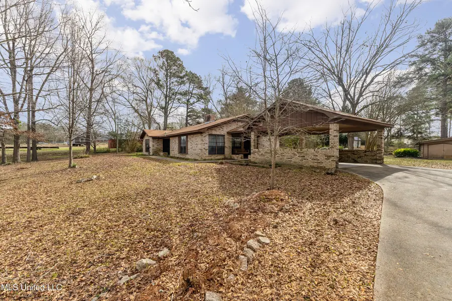 260 Crepe Myrtle Lane, Laurel, MS 39443 - Image #2