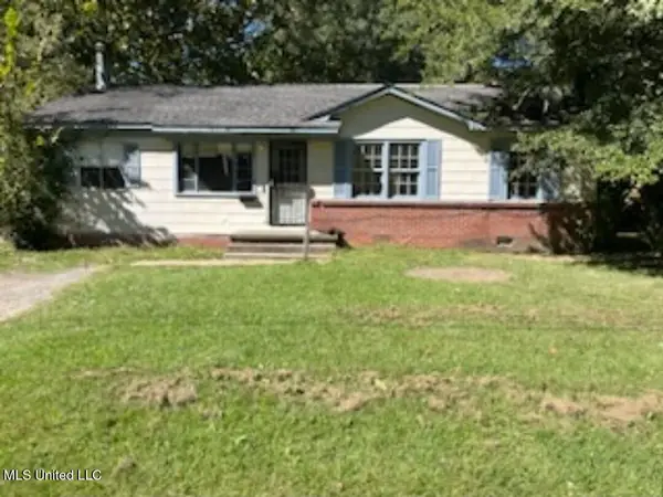 2785 Pinebrook Drive, Jackson, MS 39212