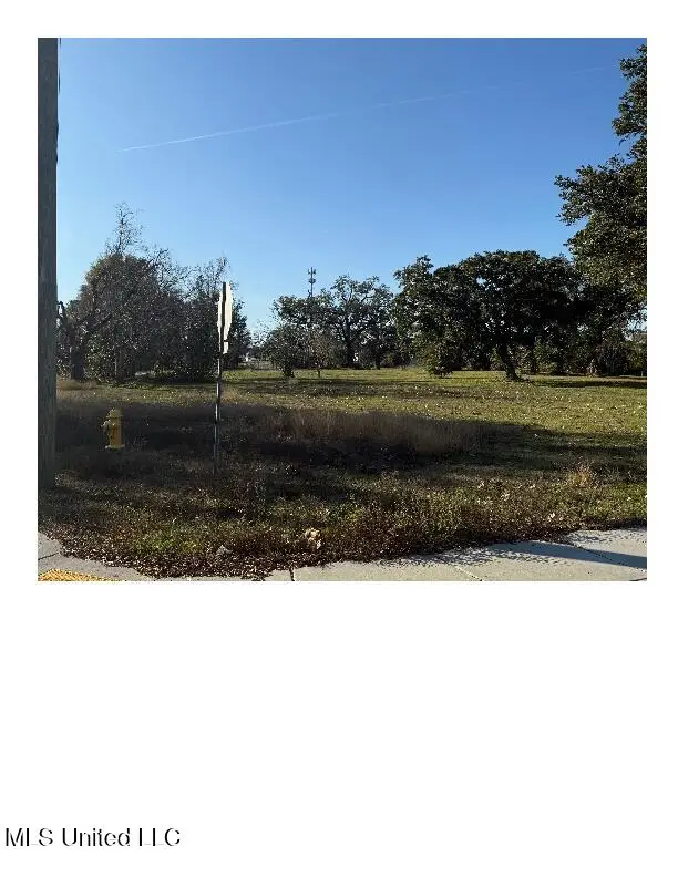 119 1st Street, Biloxi, MS 39530 - Image #1