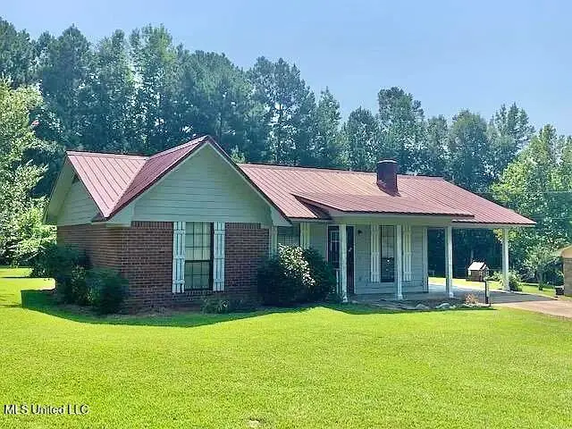 807 E John C Stennis Drive, Louisville, MS 39339 - Image #1