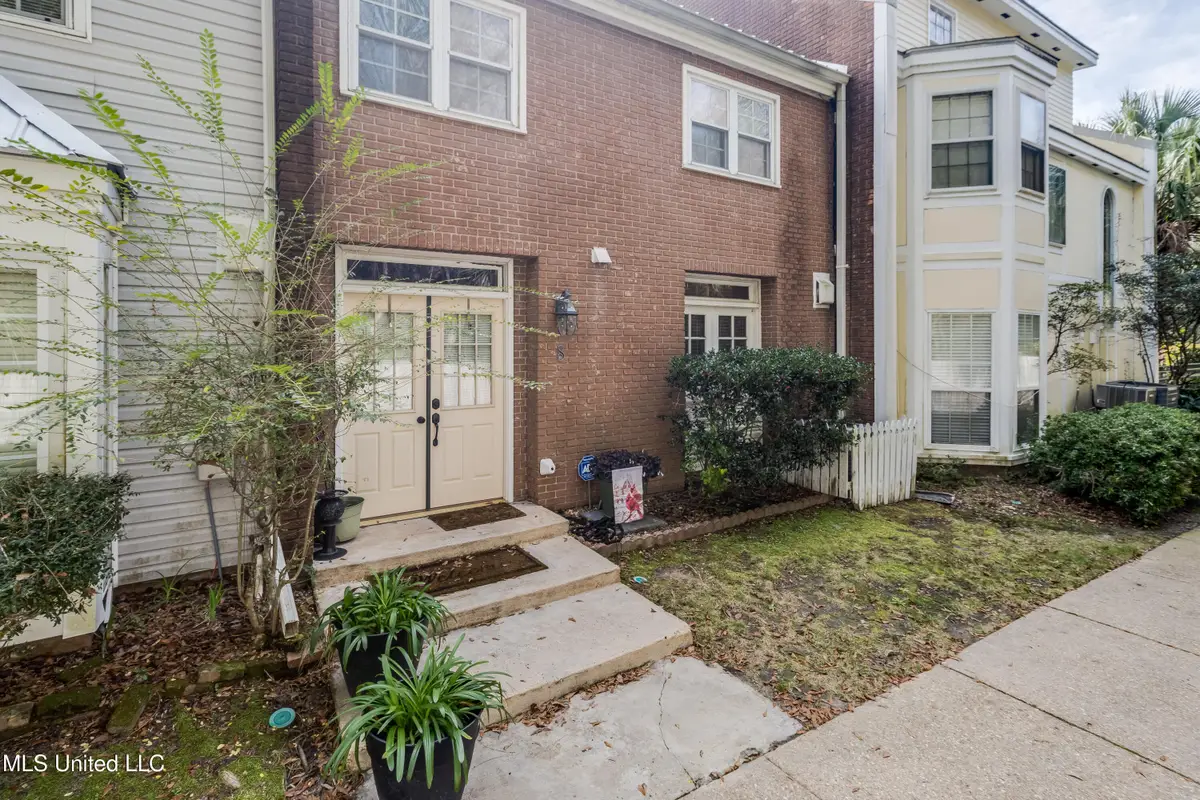 928 Courthouse Road, Gulfport, MS 39507 - Image #1