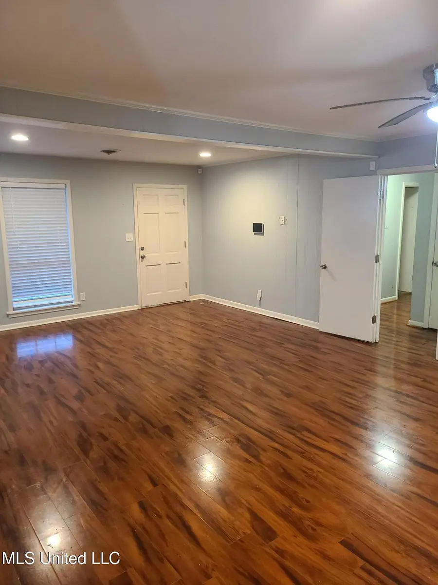 5225 Sunnyvale Drive, Jackson, MS 39211 - Image #3