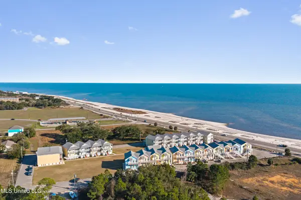 1515 E Beach Boulevard, Pass Christian, MS 39571