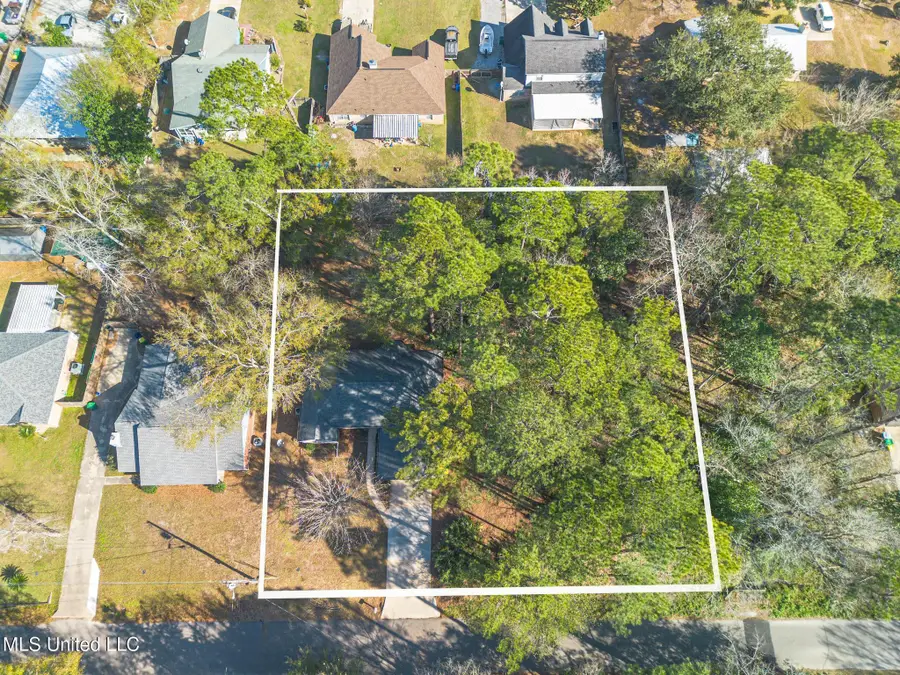 3424 N 5th Street, Ocean Springs, MS 39564 - Image #2