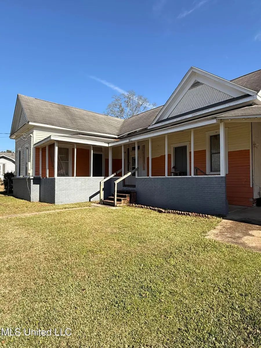 121 N 2nd Street, Wiggins, MS 39577 - Image #2