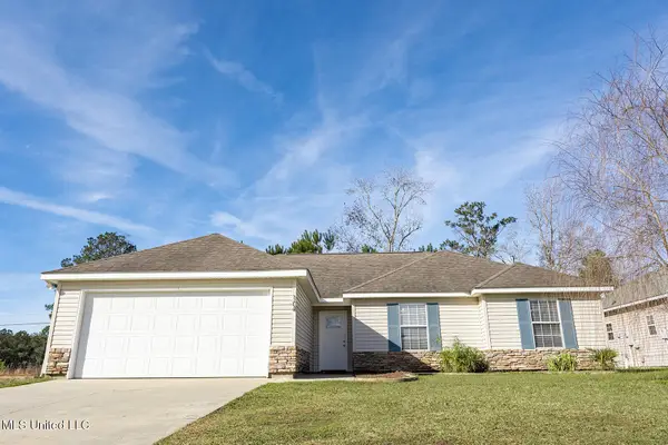104 Oaks Court, Picayune, MS 39466