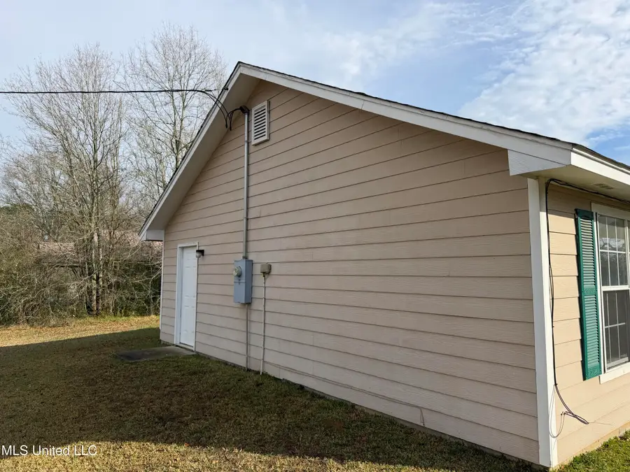 211 NE 3rd Street, Magee, MS 39111 - Image #3