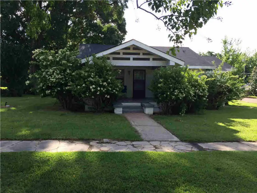 305 NW 3rd Avenue, Magee, MS 39111 - Image #2