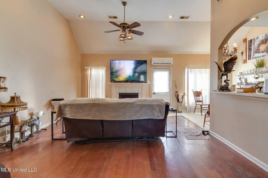 192 Southbrook Drive, Byhalia, MS 38611 - Image #3