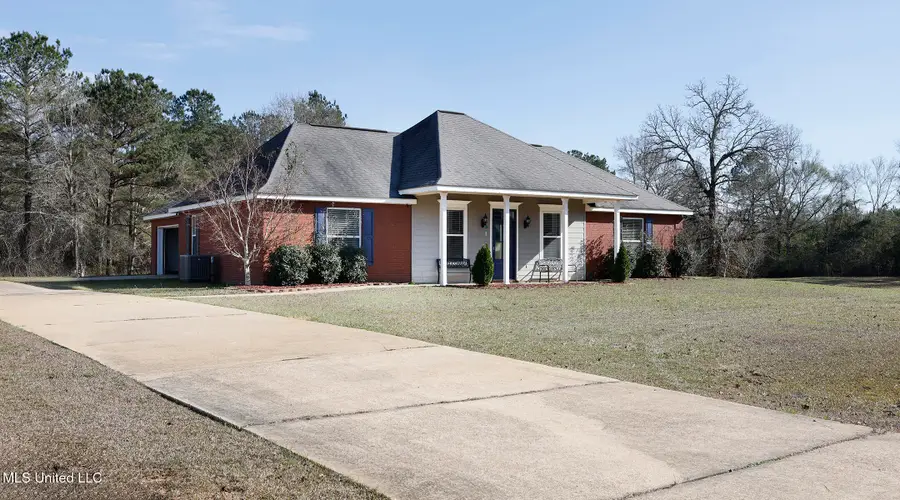 1131 Quail Ridge Drive, McComb, MS 39648 - Image #2