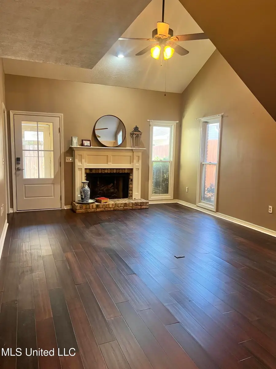 106 N Brighton Drive, Jackson, MS 39211 - Image #3