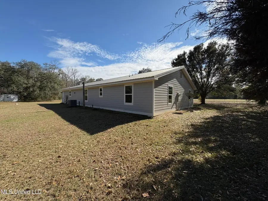 21704 Magnolia Springs Road, Moss Point, MS 39562 - Image #3