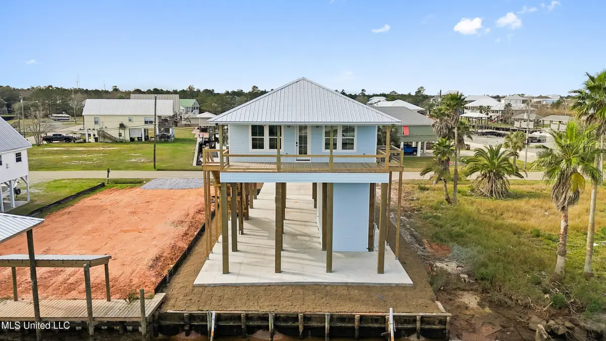 11064 Manhattan Street, Bay Saint Louis, MS 39520 - Image #1