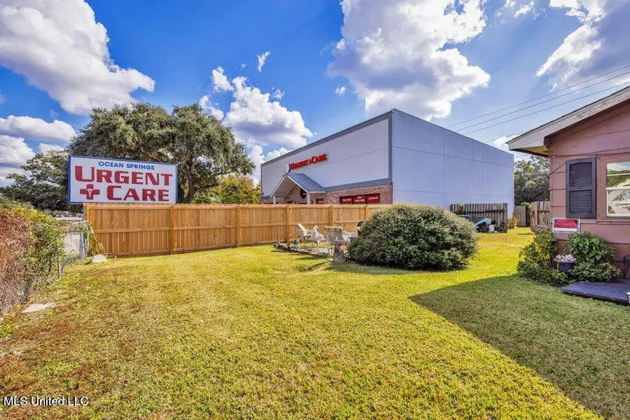 1807 School Street, Ocean Springs, MS 39564 - Image #2