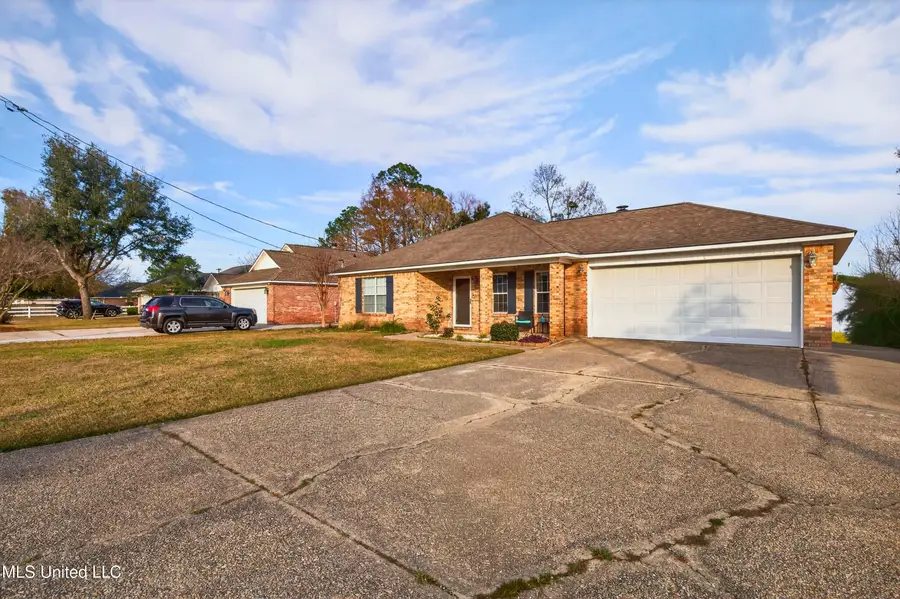 3524 N 8th Street, Ocean Springs, MS 39564 - Image #2