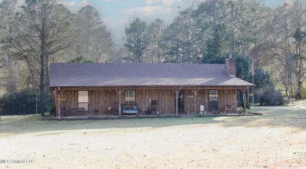 1182 E Robb Street, Summit, MS 39666